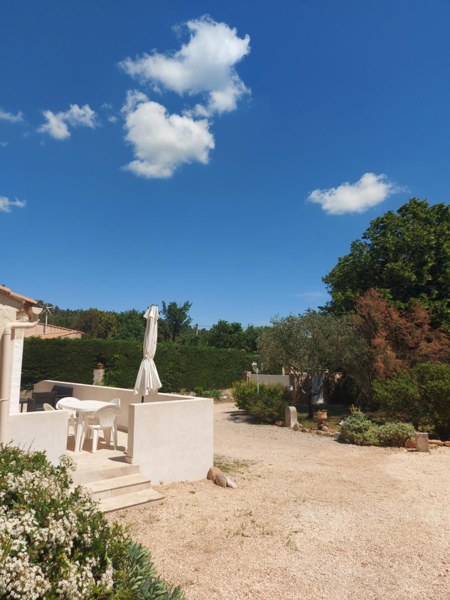 Casetta Provenzale Garéoult Exteriér fotografie